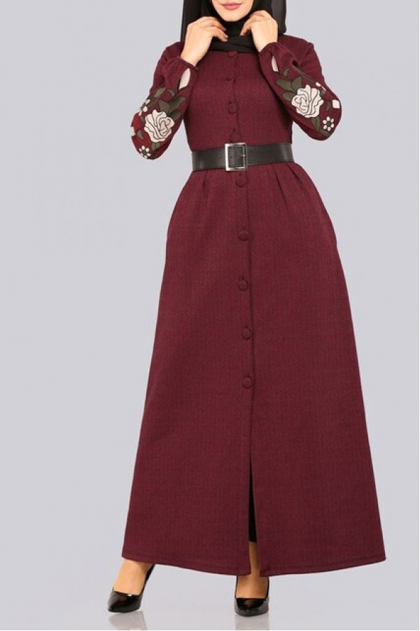 Kolu Nakışlı Elbise